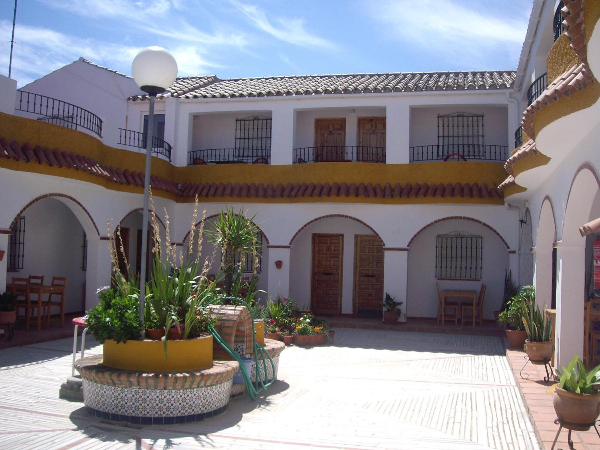 Hostal Mini Golf Los Canos De Meca Esterno foto