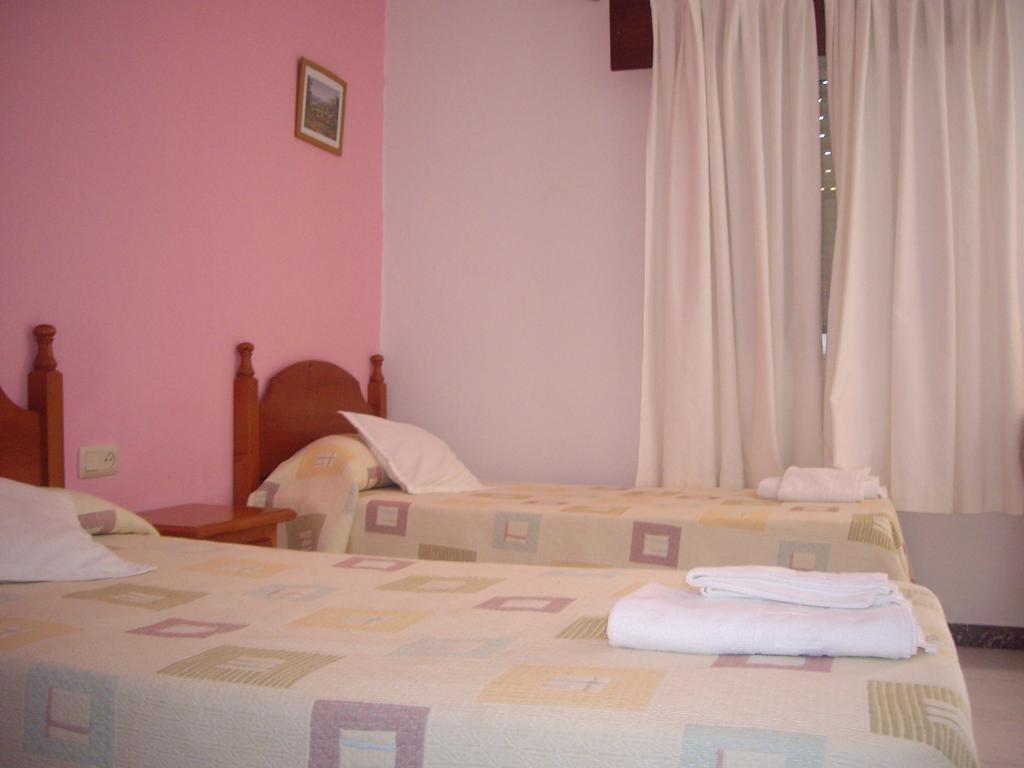 Hostal Mini Golf Los Canos De Meca Camera foto