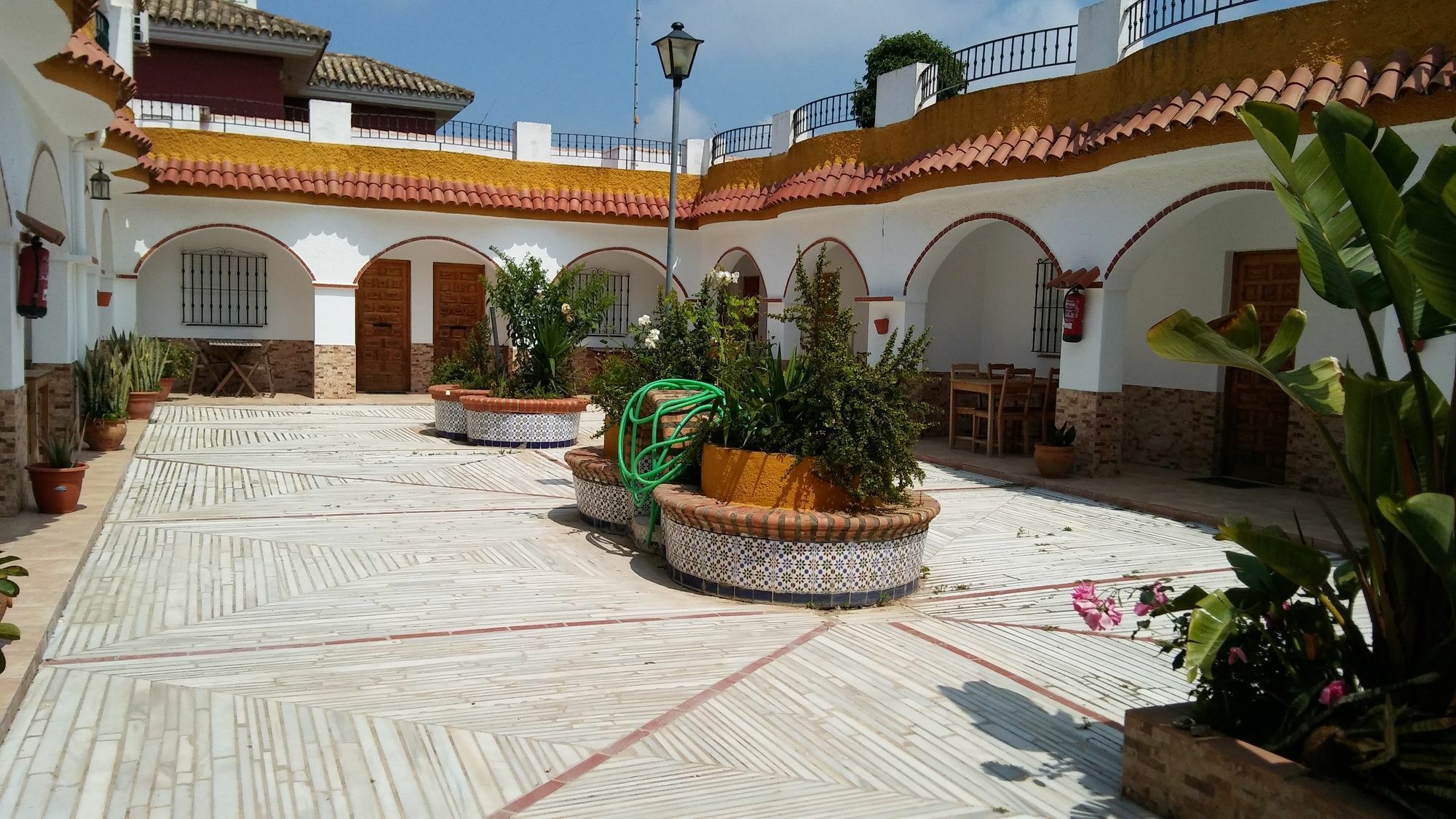 Hostal Mini Golf Los Canos De Meca Esterno foto